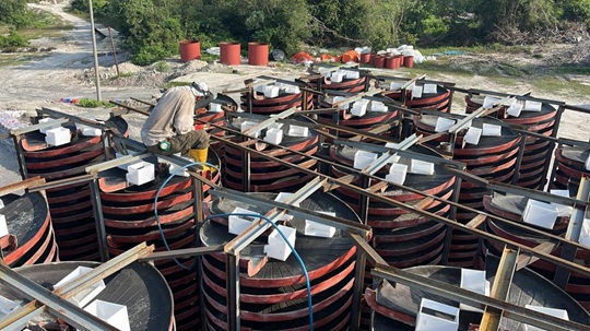 Mineral sample photo 2